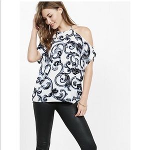 Express Cold Shoulder tunic sz M